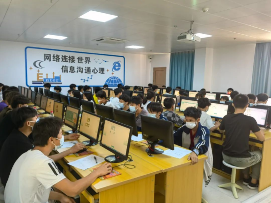 半導體人才工程實驗班測評現(xiàn)場